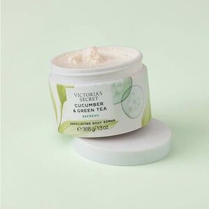 New! Victoria’s Secret cucumber and green tea exfoliating body scrub